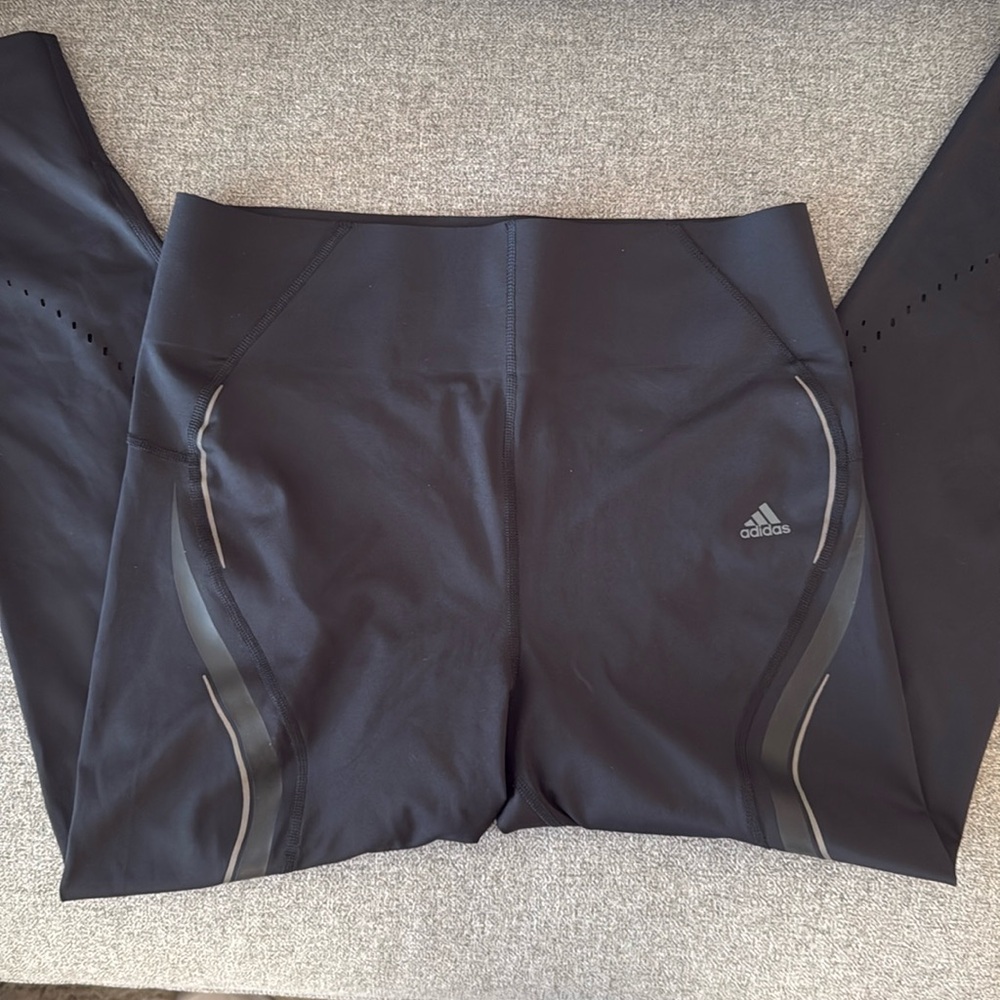 Adidas leggings